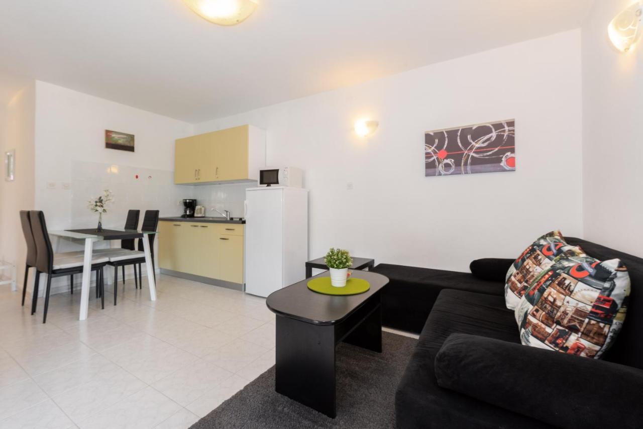 Apartments Kos Rabac Bagian luar foto
